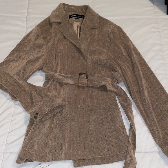 Brown blazer jacket and cream top - Picture 3 of 10